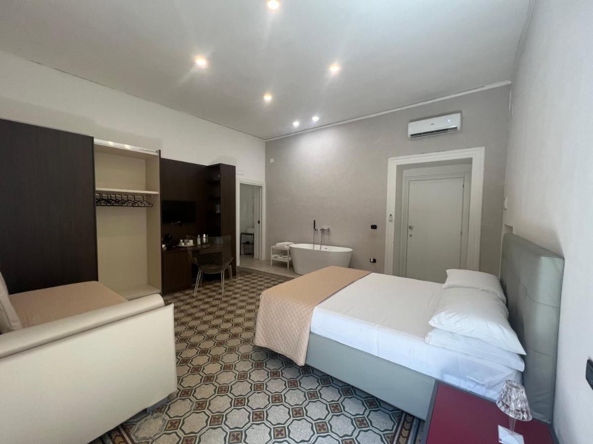 La Piazza Suite Neapel Exteriör bild