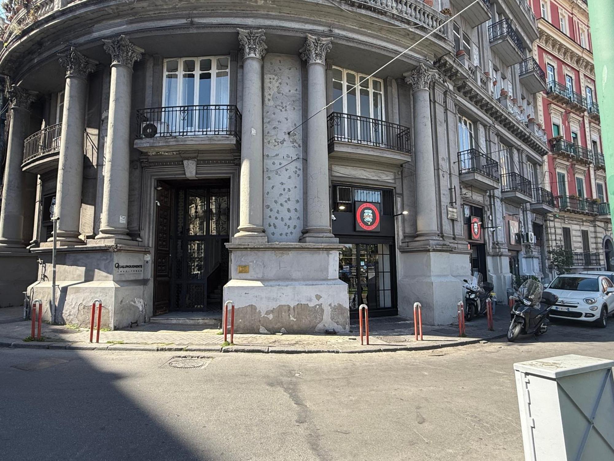 La Piazza Suite Neapel Exteriör bild