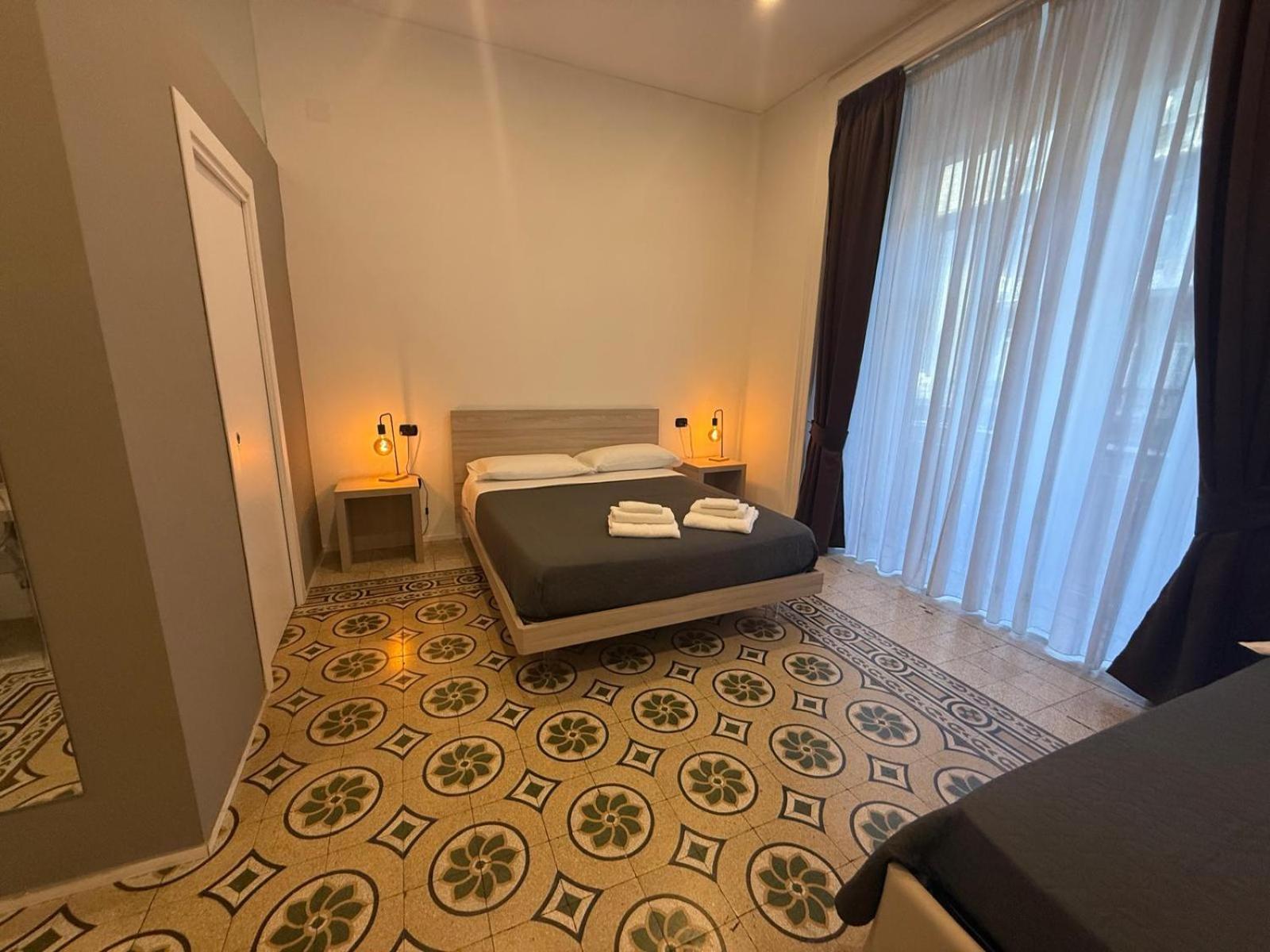 La Piazza Suite Neapel Exteriör bild