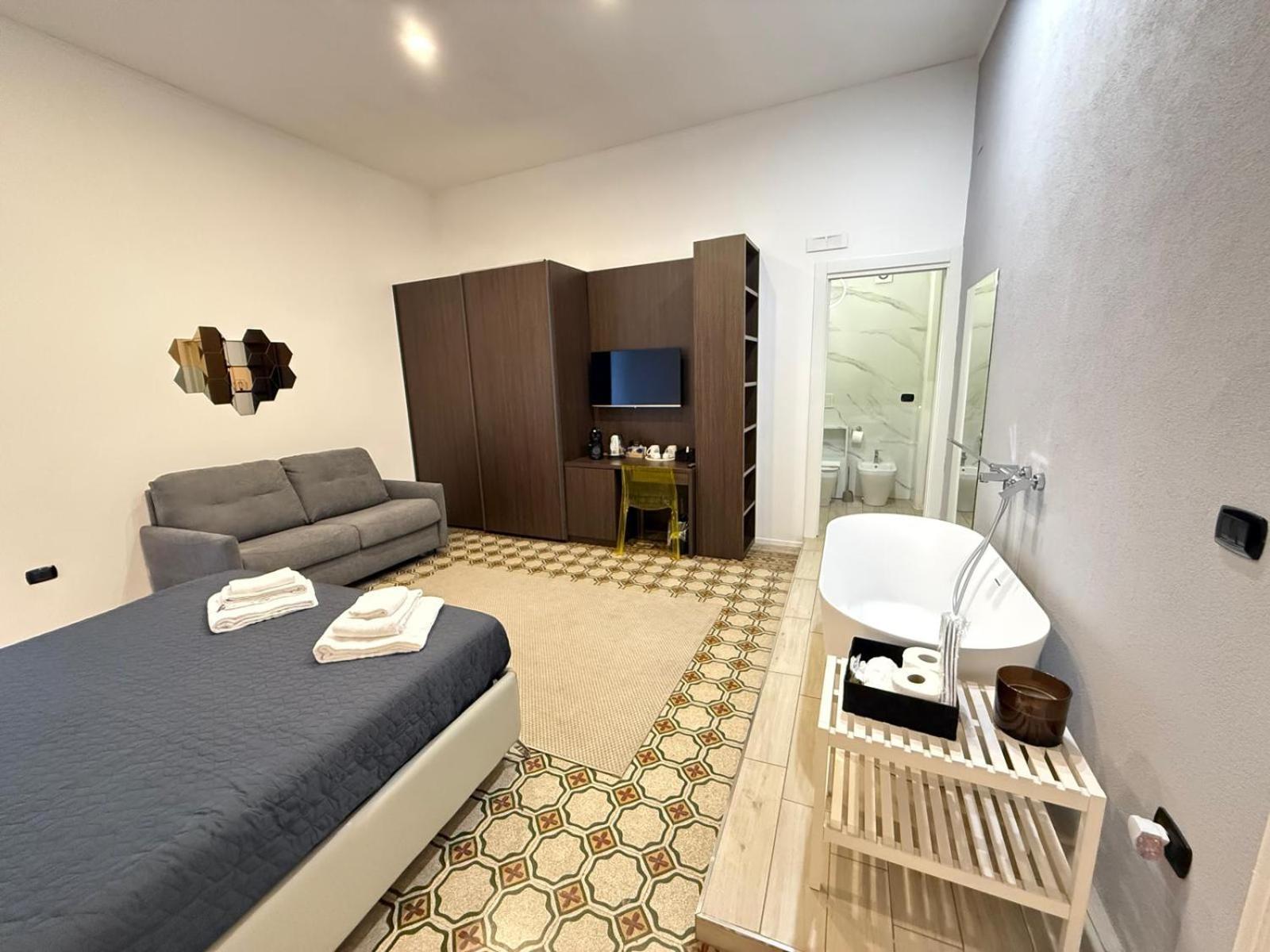 La Piazza Suite Neapel Exteriör bild